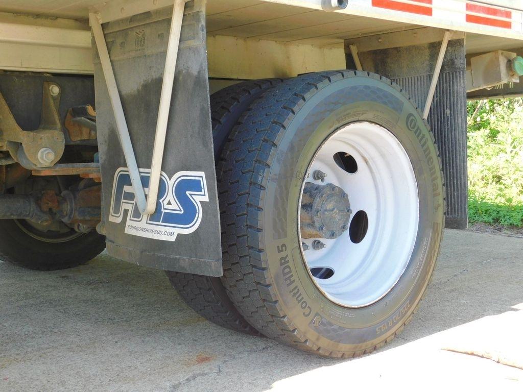 Ford F-550 Regular Cab DRW 4WD 2023