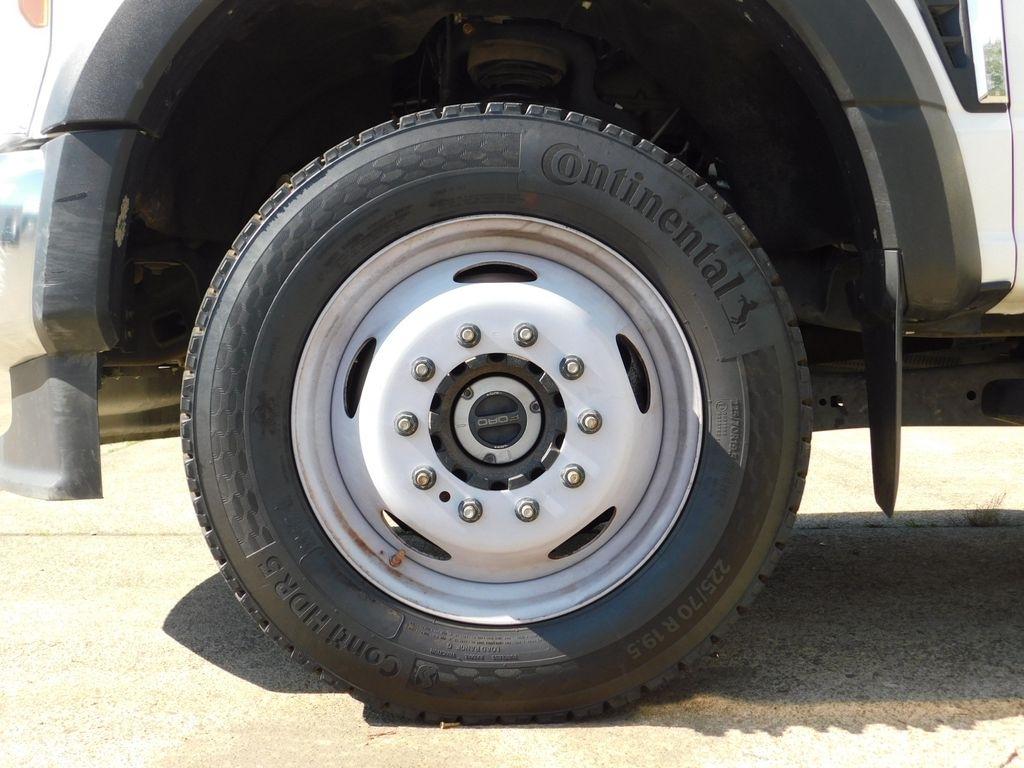 Ford F-550 Regular Cab DRW 4WD 2023