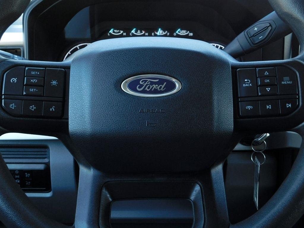 Ford F-550 Regular Cab DRW 4WD 2023