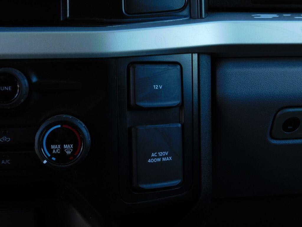Ford F-550 Regular Cab DRW 4WD 2023