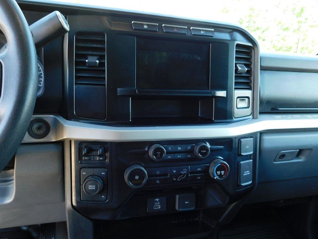 Ford F-550 Regular Cab DRW 4WD 2023