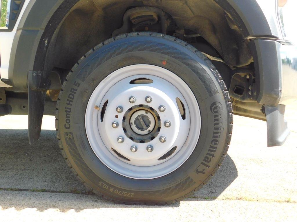 Ford F-550 Regular Cab DRW 4WD 2023