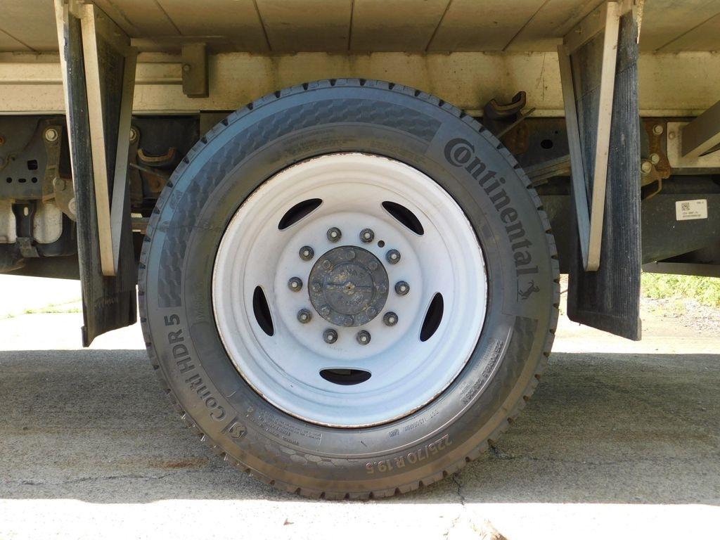 Ford F-550 Regular Cab DRW 4WD 2023