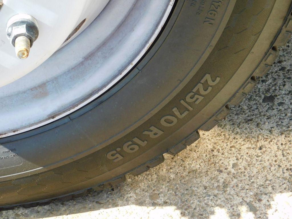 Ford F-550 Regular Cab DRW 4WD 2023