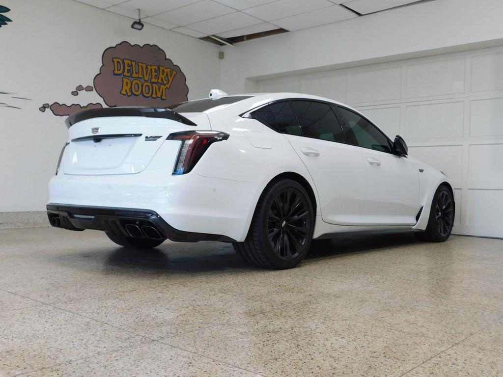 Cadillac CT5-V Blackwing  2024