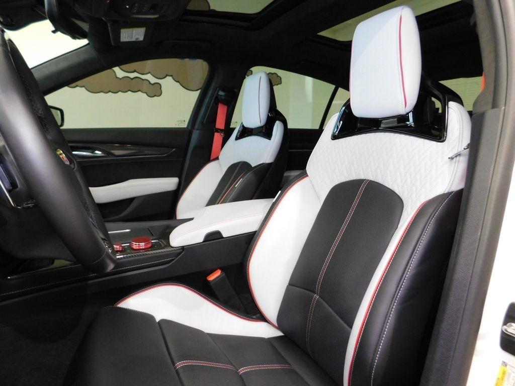 Cadillac CT5-V Blackwing  2024