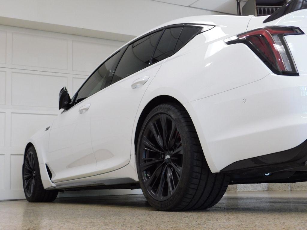 Cadillac CT5-V Blackwing  2024