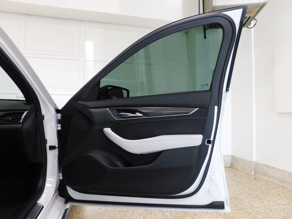 Cadillac CT5-V Blackwing  2024