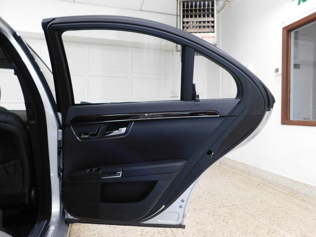 Mercedes-Benz S-Class S450 4-MATIC 2011