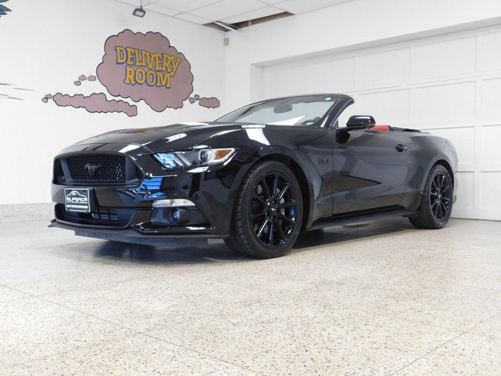 Ford Mustang GT convertible 2016