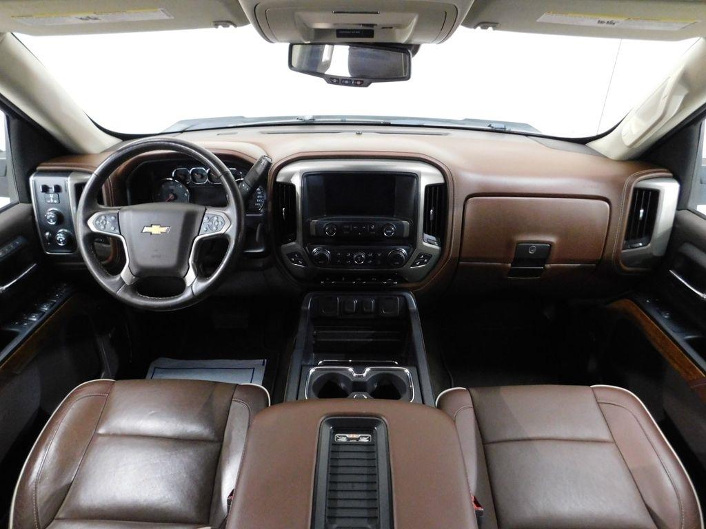 Chevrolet Silverado 1500 High Country Crew Cab Long Box 4WD 2017