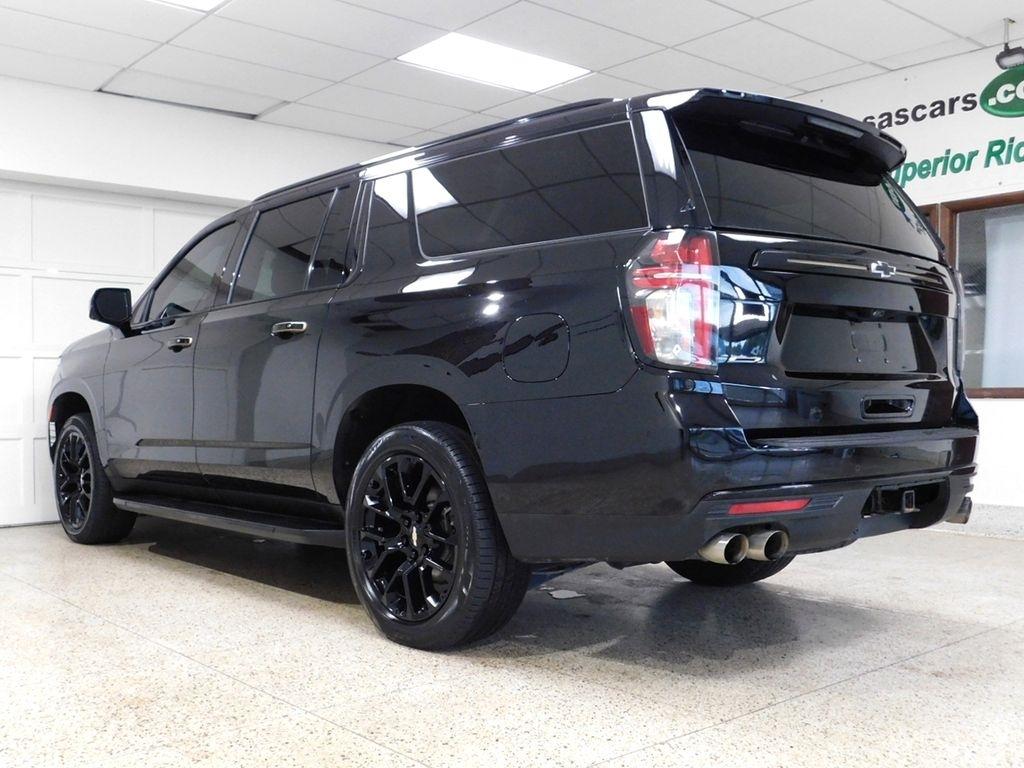 Chevrolet Suburban High Country 4WD 2023