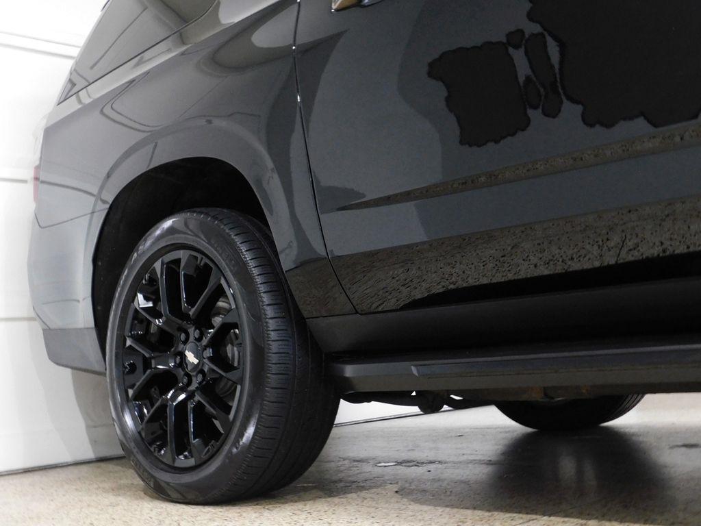 Chevrolet Suburban High Country 4WD 2023