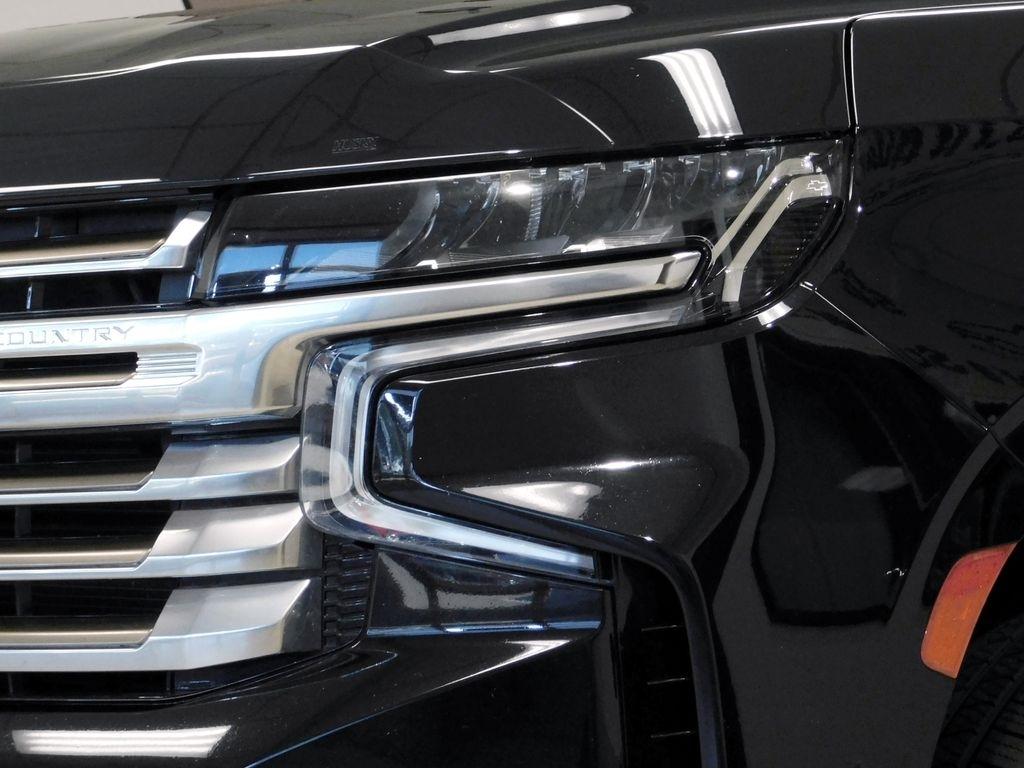 Chevrolet Suburban High Country 4WD 2023