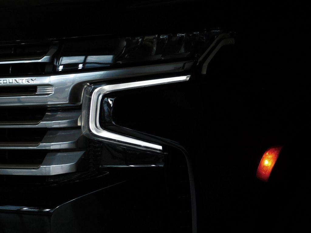 Chevrolet Suburban High Country 4WD 2023