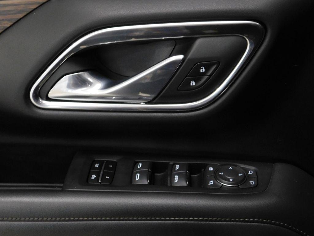 Chevrolet Suburban High Country 4WD 2023