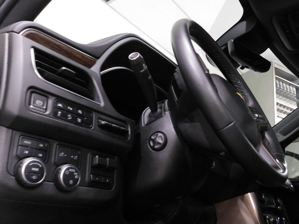 Chevrolet Suburban High Country 4WD 2023