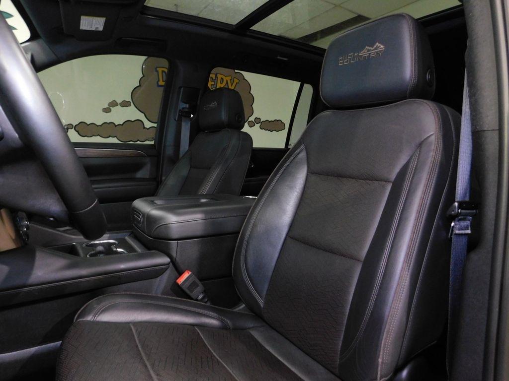 Chevrolet Suburban High Country 4WD 2023