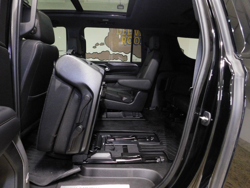 Chevrolet Suburban High Country 4WD 2023