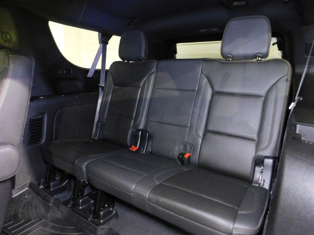 Chevrolet Suburban High Country 4WD 2023