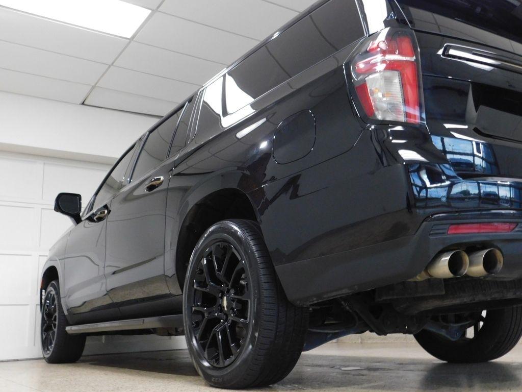Chevrolet Suburban High Country 4WD 2023