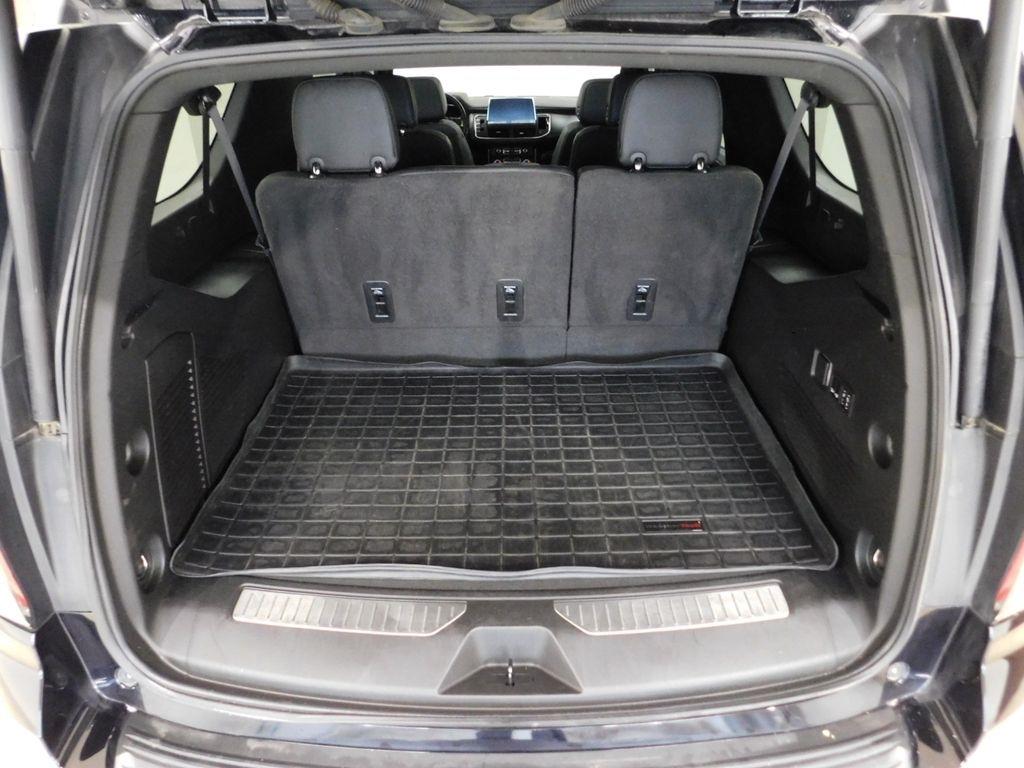 Chevrolet Suburban High Country 4WD 2023