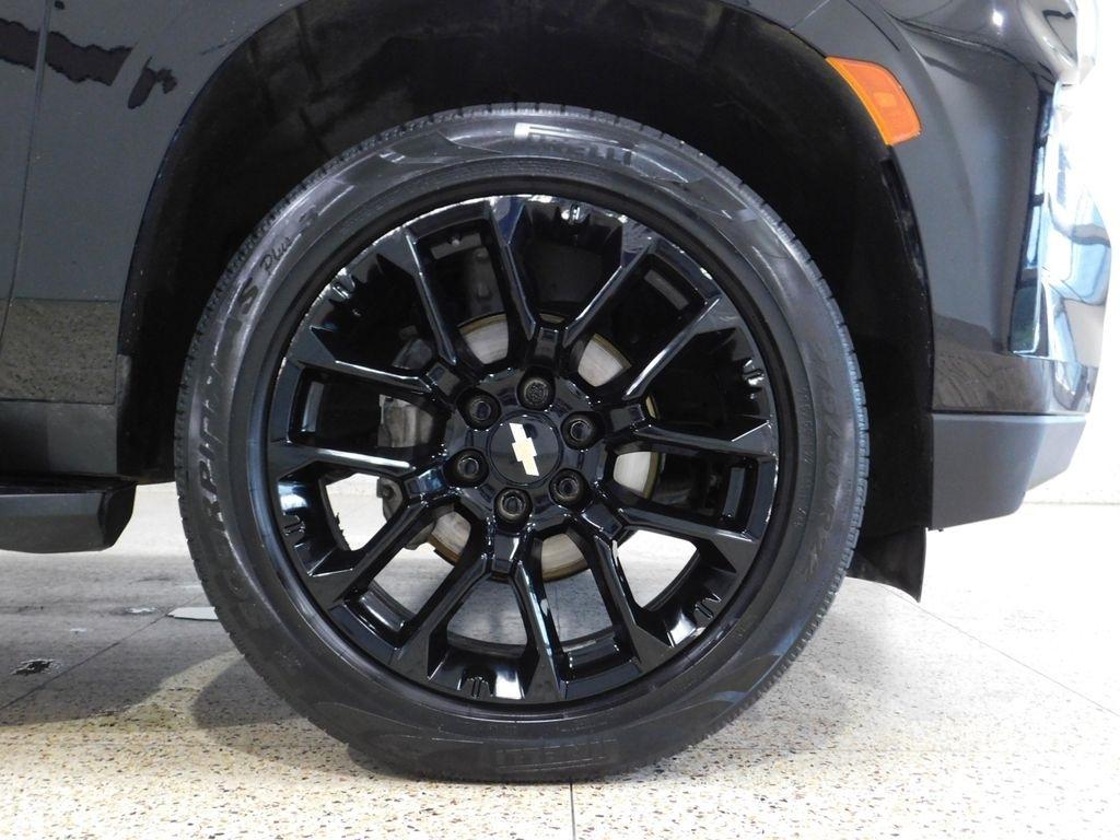 Chevrolet Suburban High Country 4WD 2023