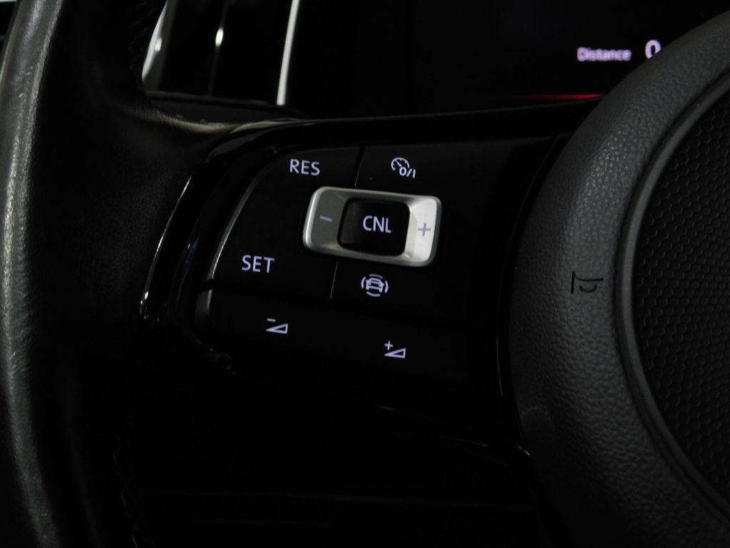 Volkswagen Golf R DCS and Navigation 7A 2019