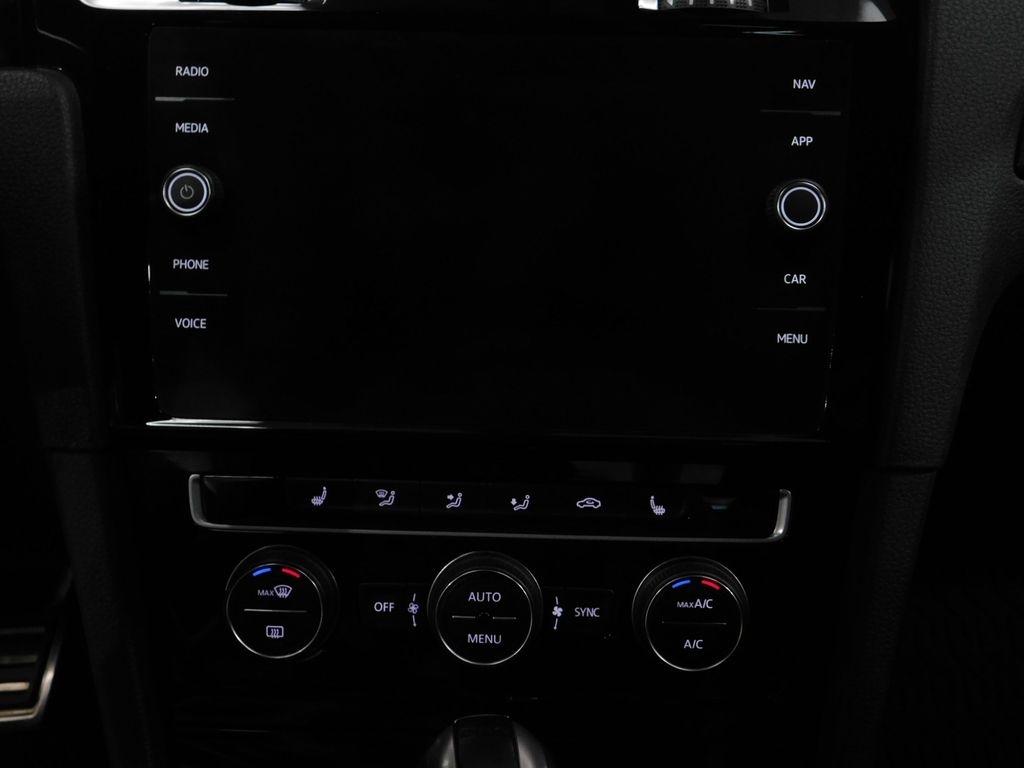 Volkswagen Golf R DCS and Navigation 7A 2019