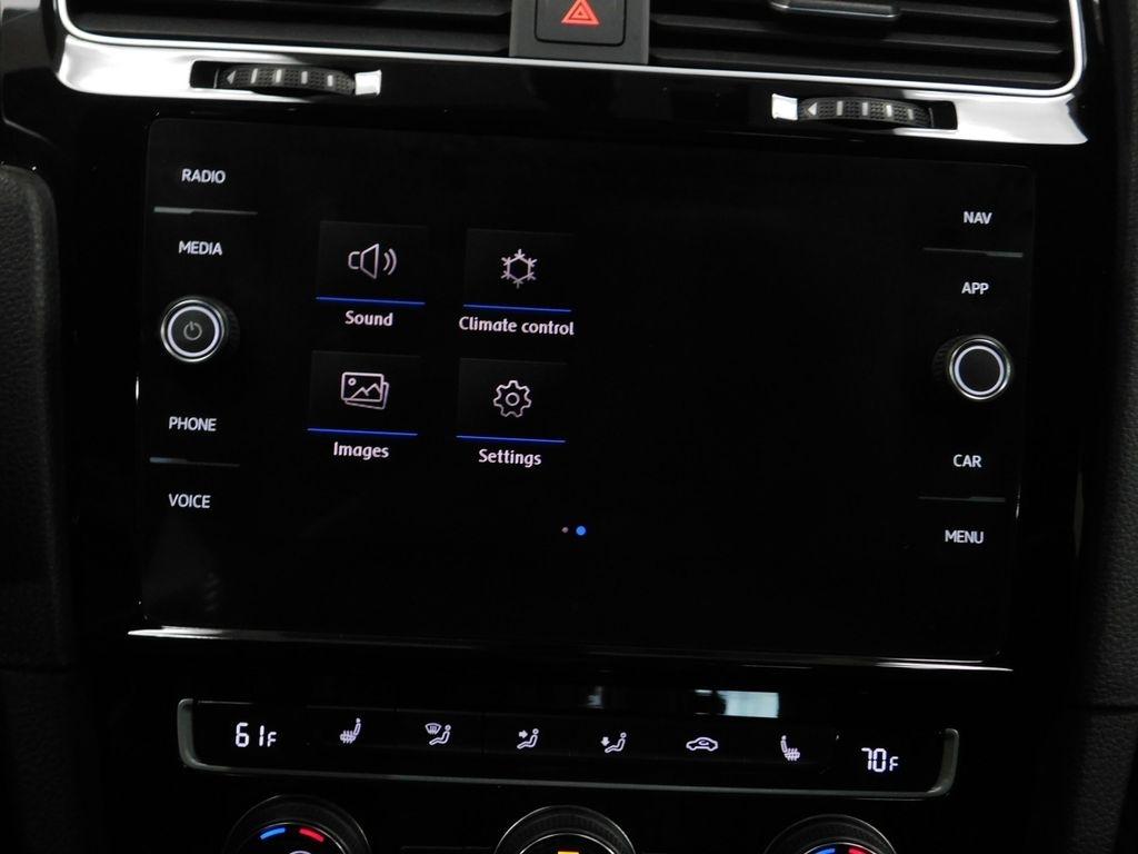 Volkswagen Golf R DCS and Navigation 7A 2019