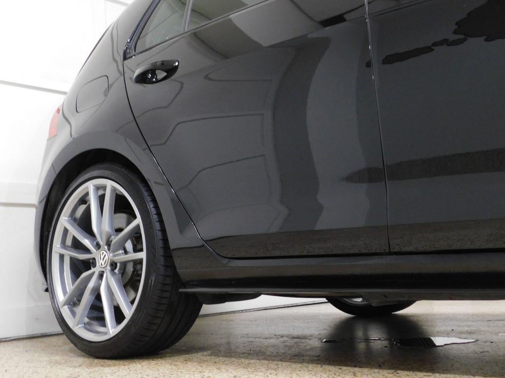 Volkswagen Golf R DCS and Navigation 7A 2019