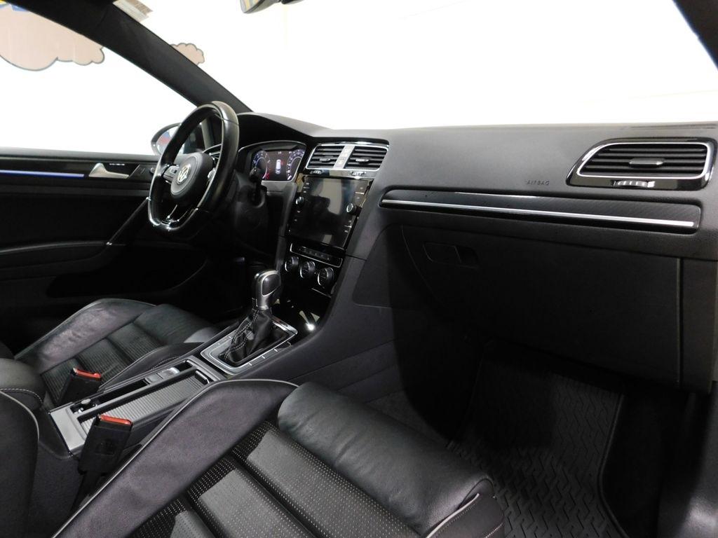 Volkswagen Golf R DCS and Navigation 7A 2019