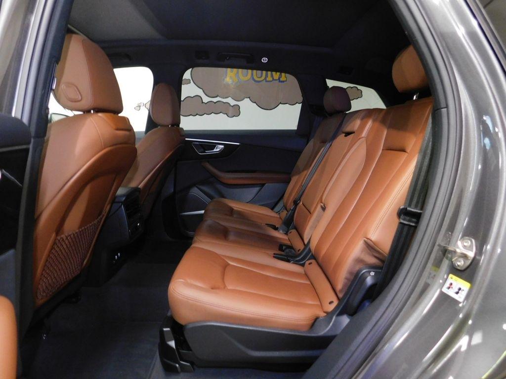 Audi Q7 Premium Plus 55 TFSI quattro 2021