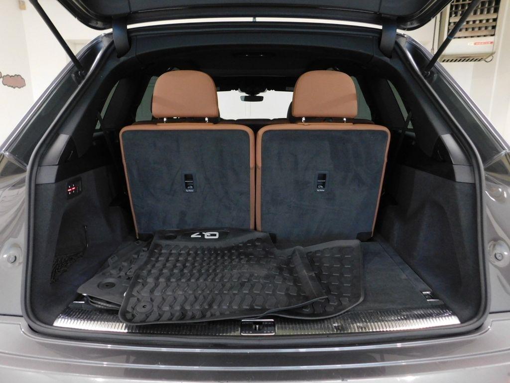 Audi Q7 Premium Plus 55 TFSI quattro 2021