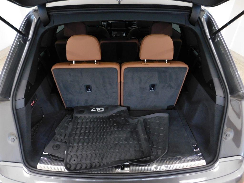 Audi Q7 Premium Plus 55 TFSI quattro 2021