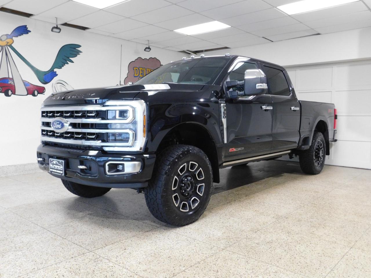 Ford F-350 SD Platinum Crew Cab Long Box 4WD 2024