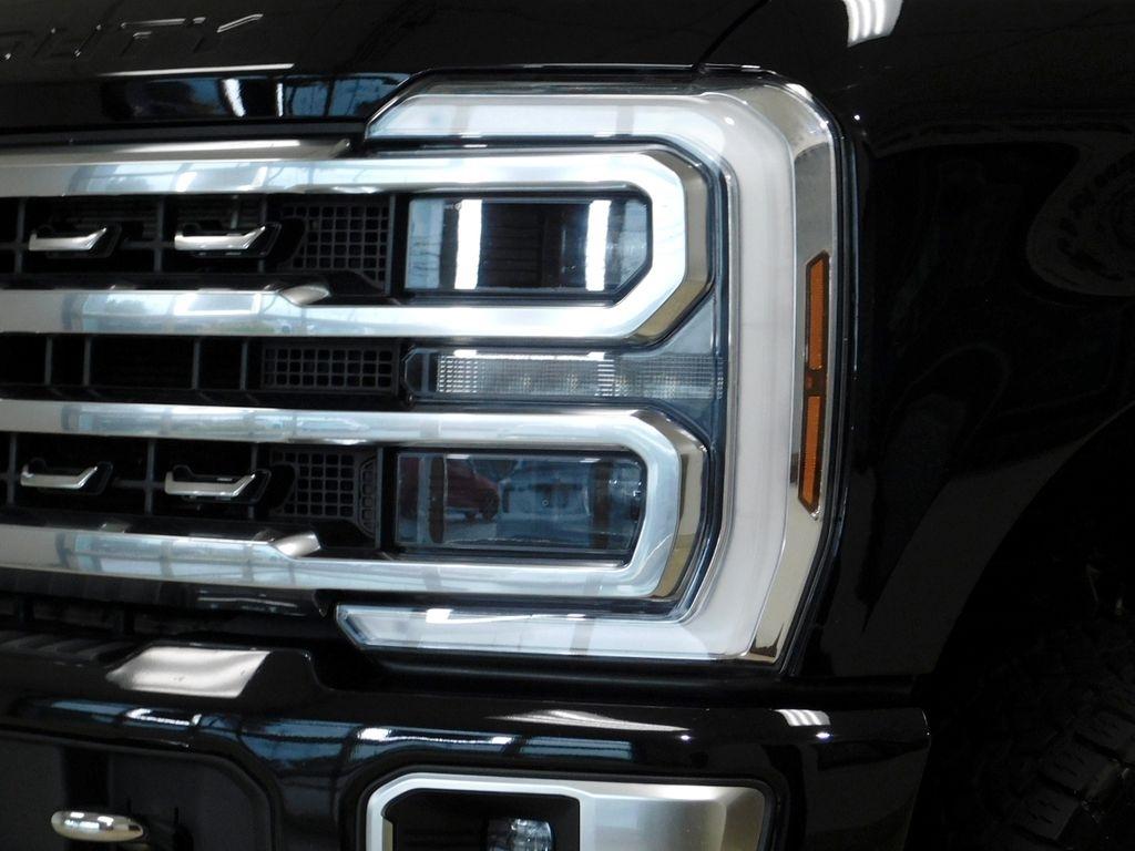 Ford F-350 SD Platinum Crew Cab Long Box 4WD 2024