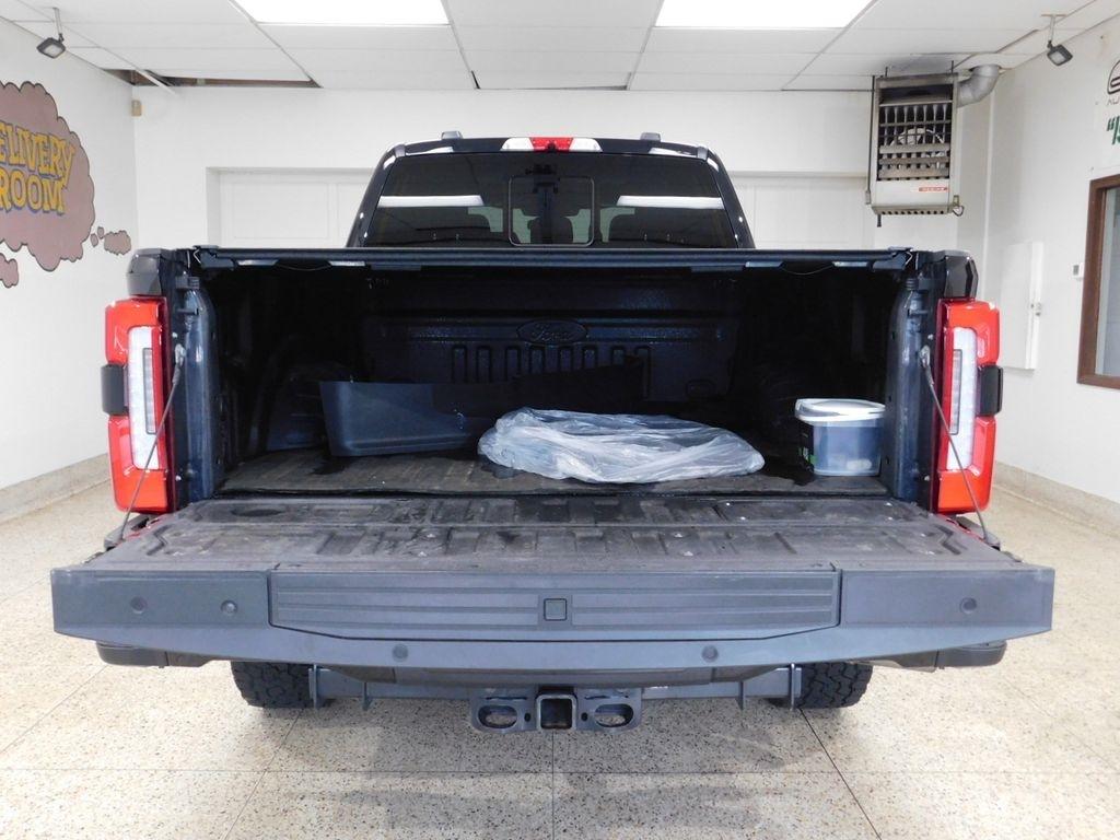 Ford F-350 SD Platinum Crew Cab Long Box 4WD 2024