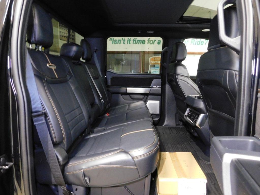 Ford F-350 SD Platinum Crew Cab Long Box 4WD 2024