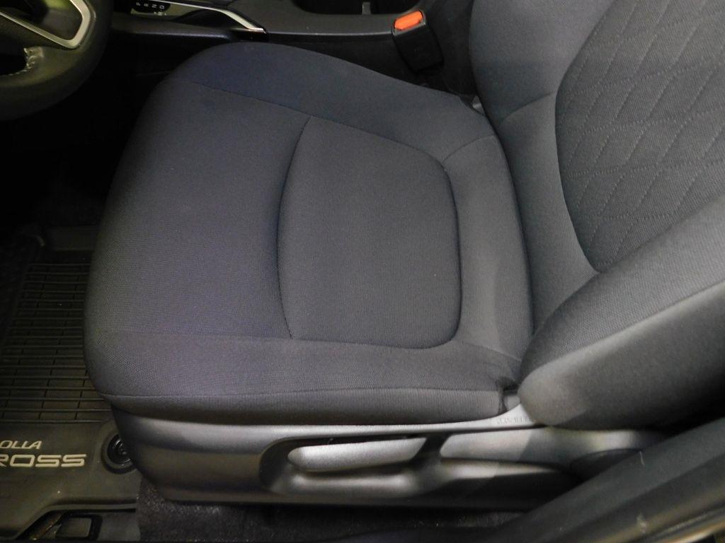 Toyota Corolla Cross LE AWD 2023