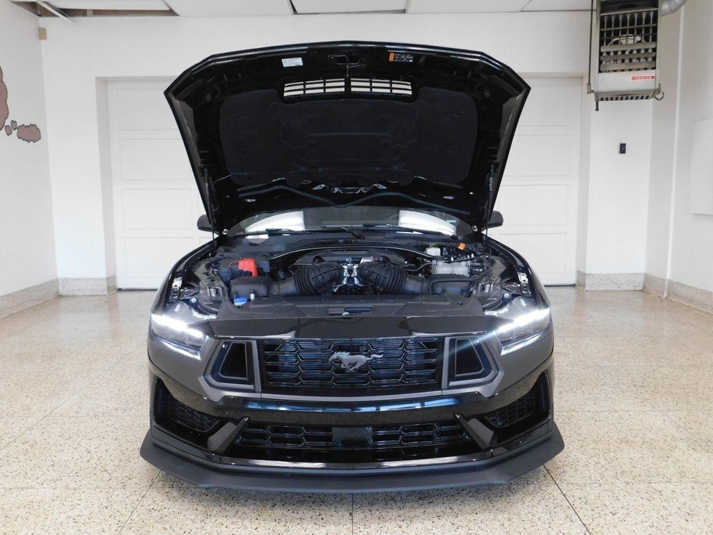 Ford Mustang Dark Horse 2025
