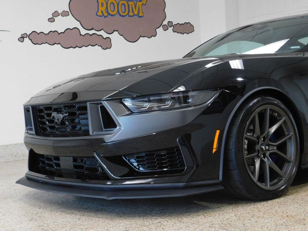 Ford Mustang Dark Horse 2025