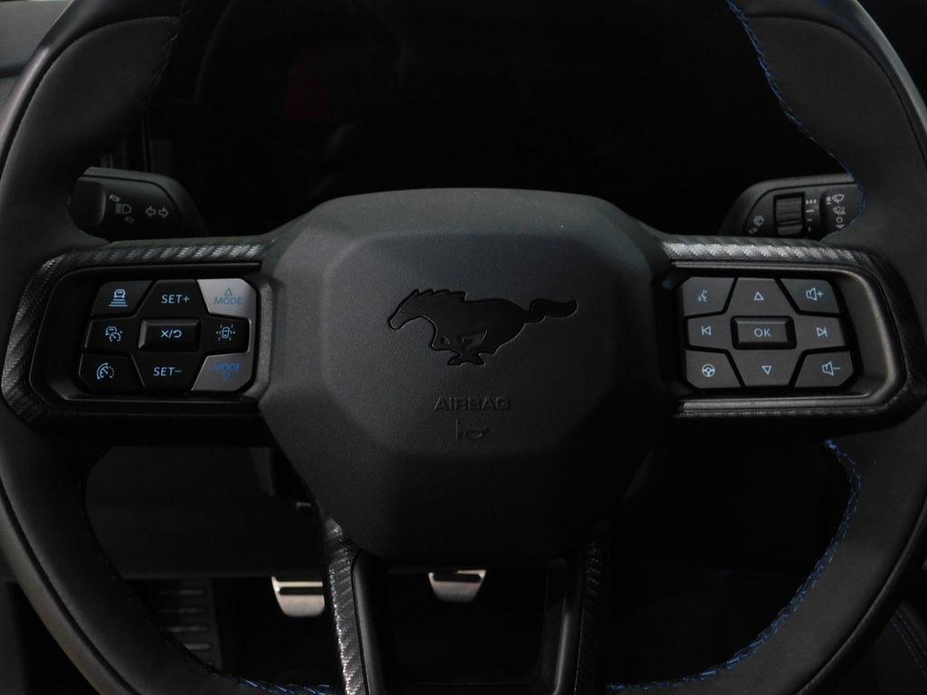 Ford Mustang Dark Horse 2025