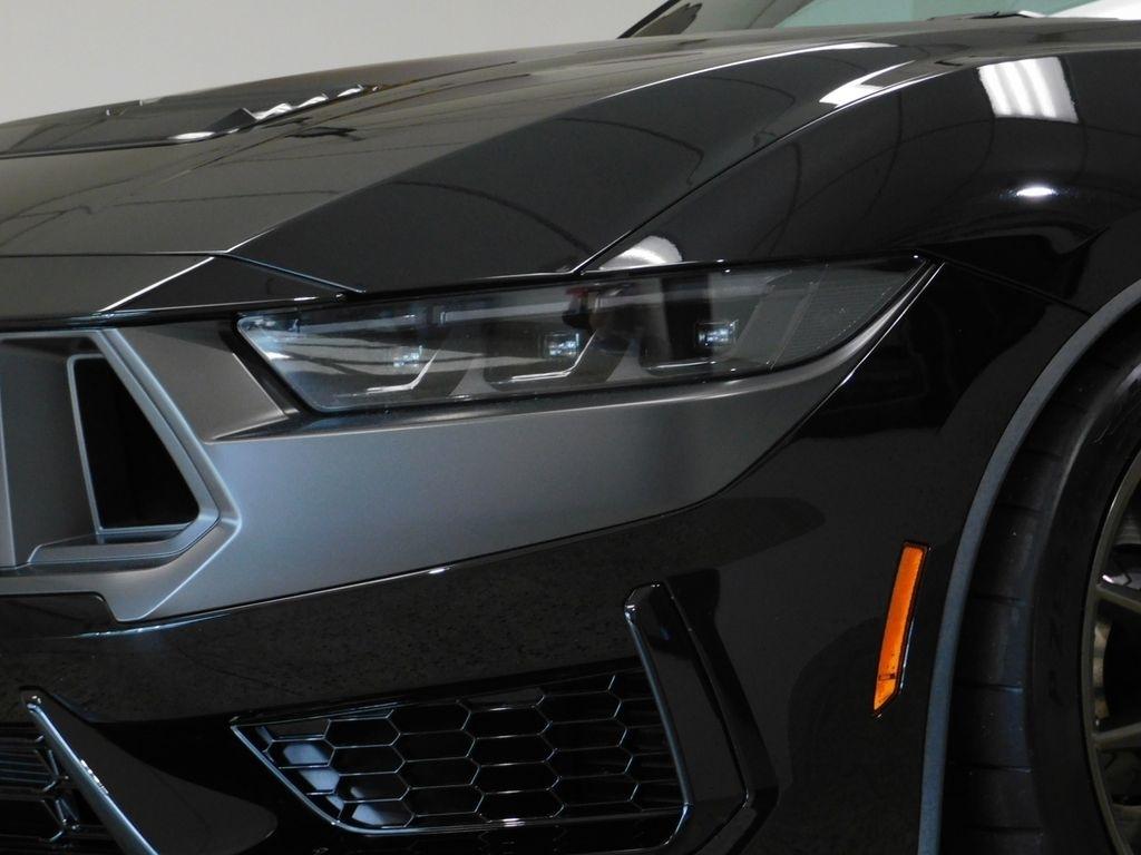 Ford Mustang Dark Horse 2025