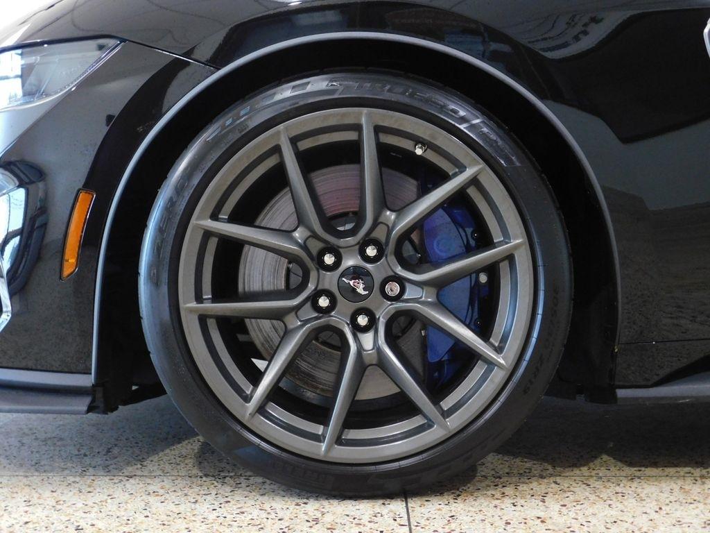 Ford Mustang Dark Horse 2025