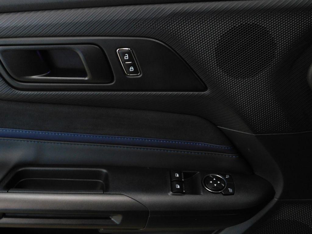 Ford Mustang Dark Horse 2025