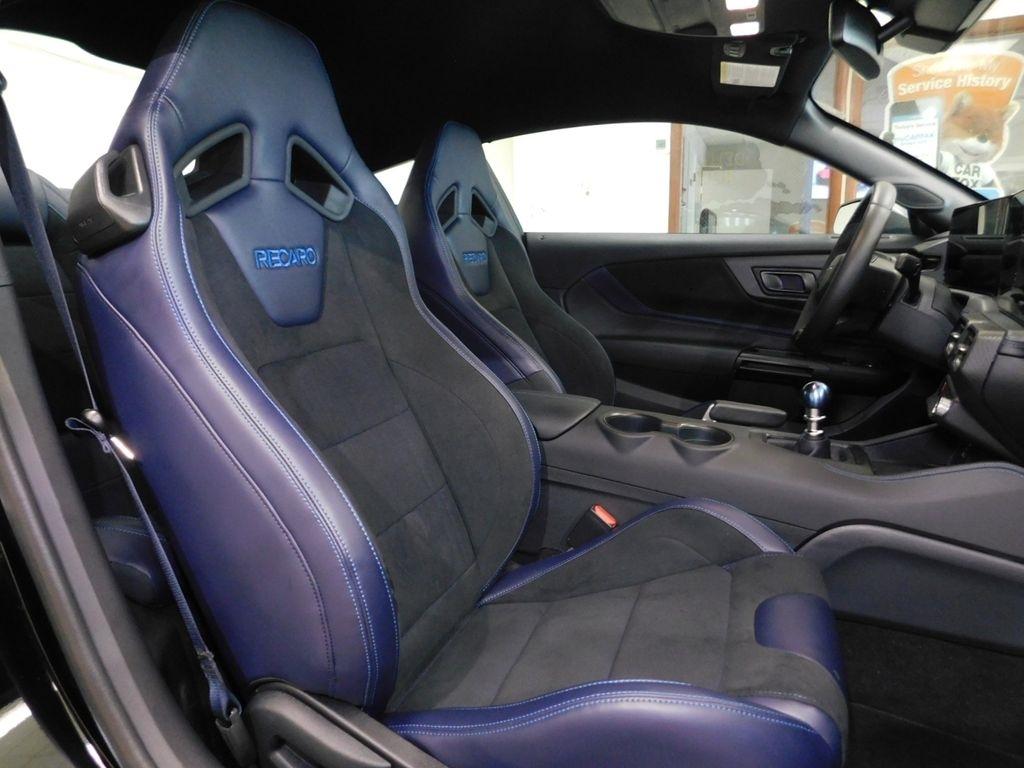 Ford Mustang Dark Horse 2025