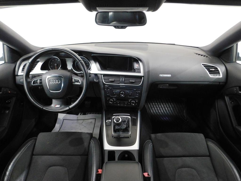 Audi A5 Coupe 2.0T quattro Manual 2010