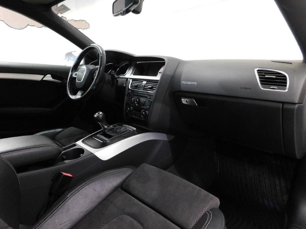 Audi A5 Coupe 2.0T quattro Manual 2010