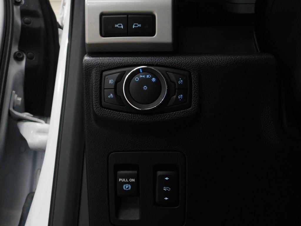 Ford F-150 Lariat SuperCrew 5.5-ft. Bed 4WD 2018